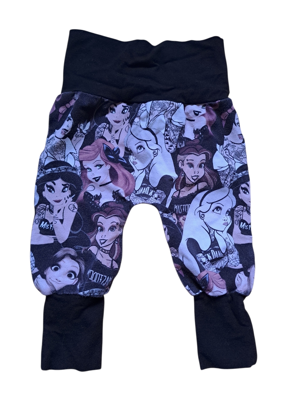 3/20$ Handmade Disney Princess Évolutif Harem Pants – Size Approx. 0-12 Months